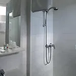 罗宾逊酒店 欧什
