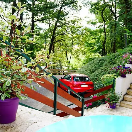 Robinson מלון 3*