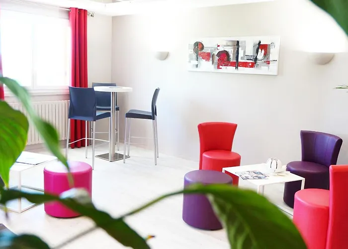 Ξενοδοχείο Robinson 3*